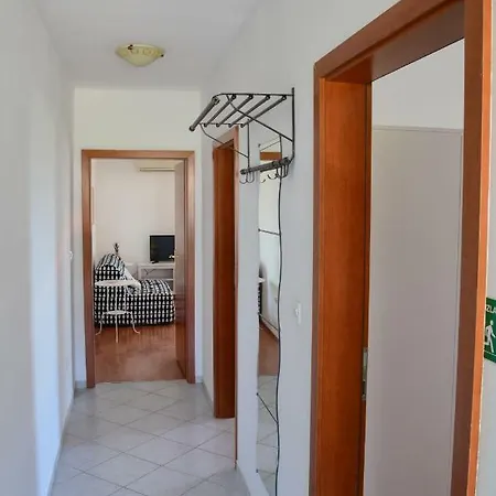 Apartment Tommy Barbat na Rabu Exterior photo